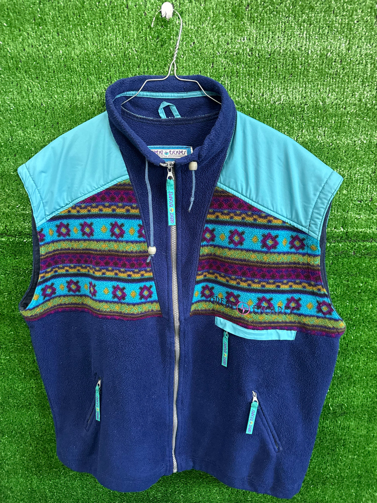 #002 gilet pile Great escape vintage