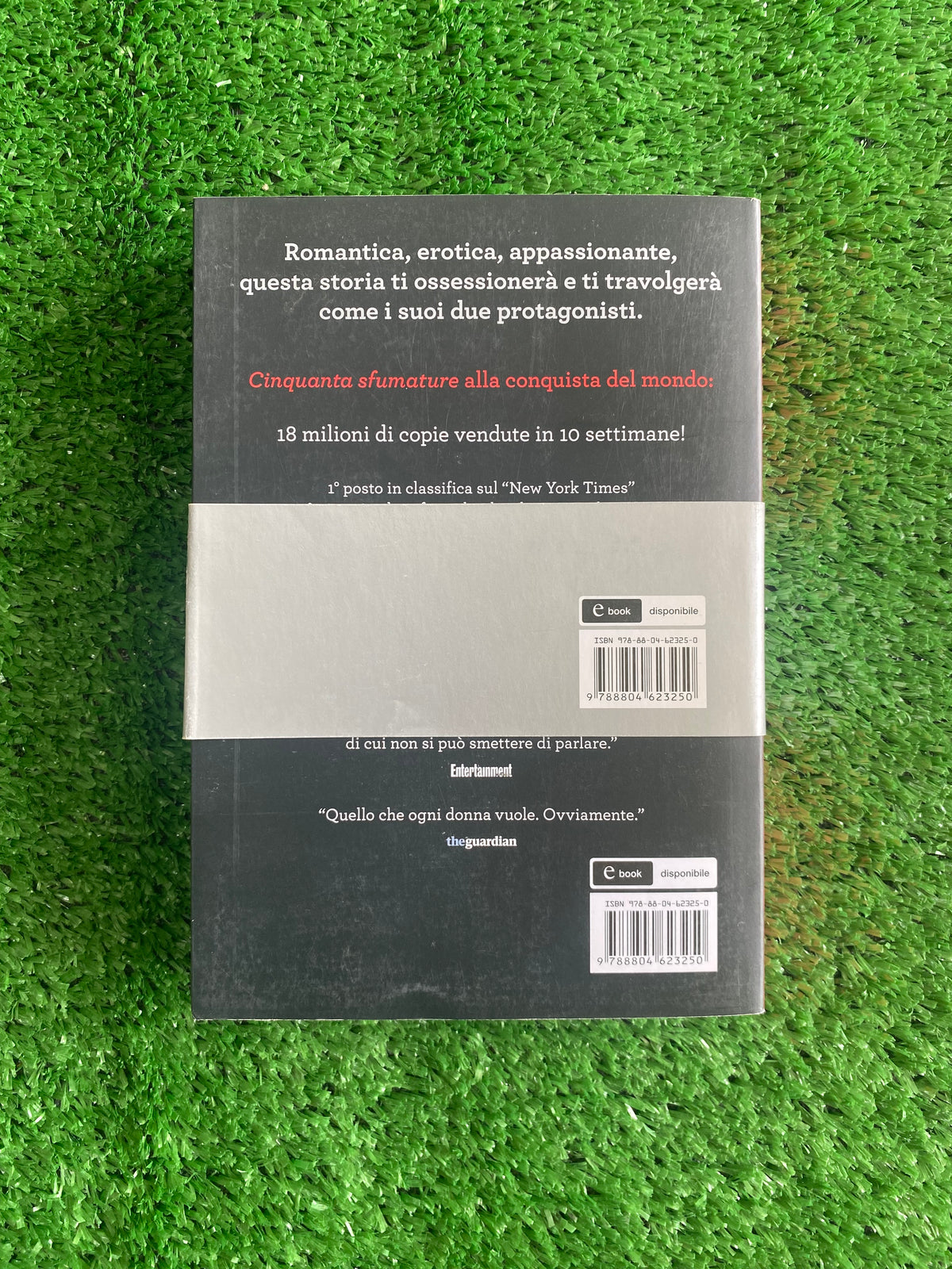 Libro - E. L. James - Cinquanta sfumature di rosso (Mondadori) #L54
