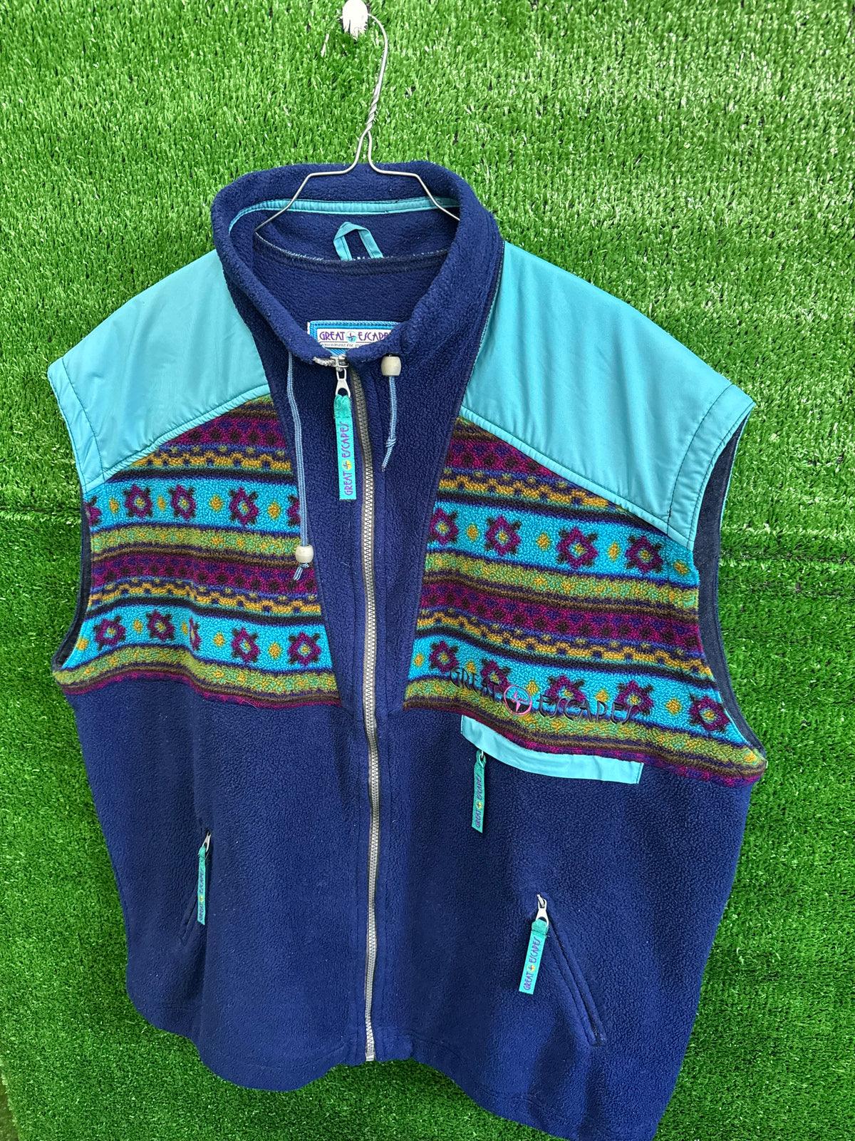 #002 gilet pile Great escape vintage