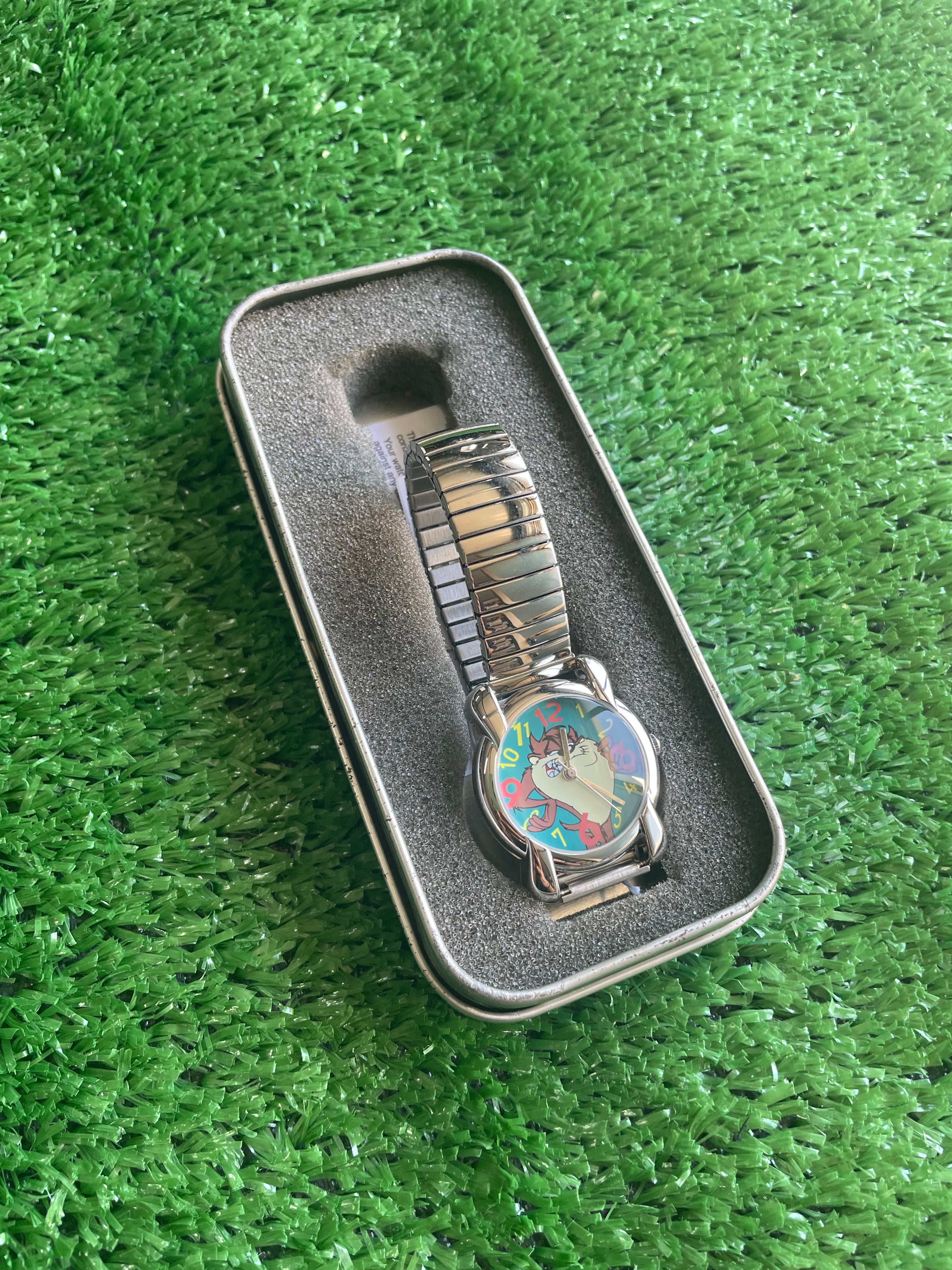 #009 orologio Looney Tunes