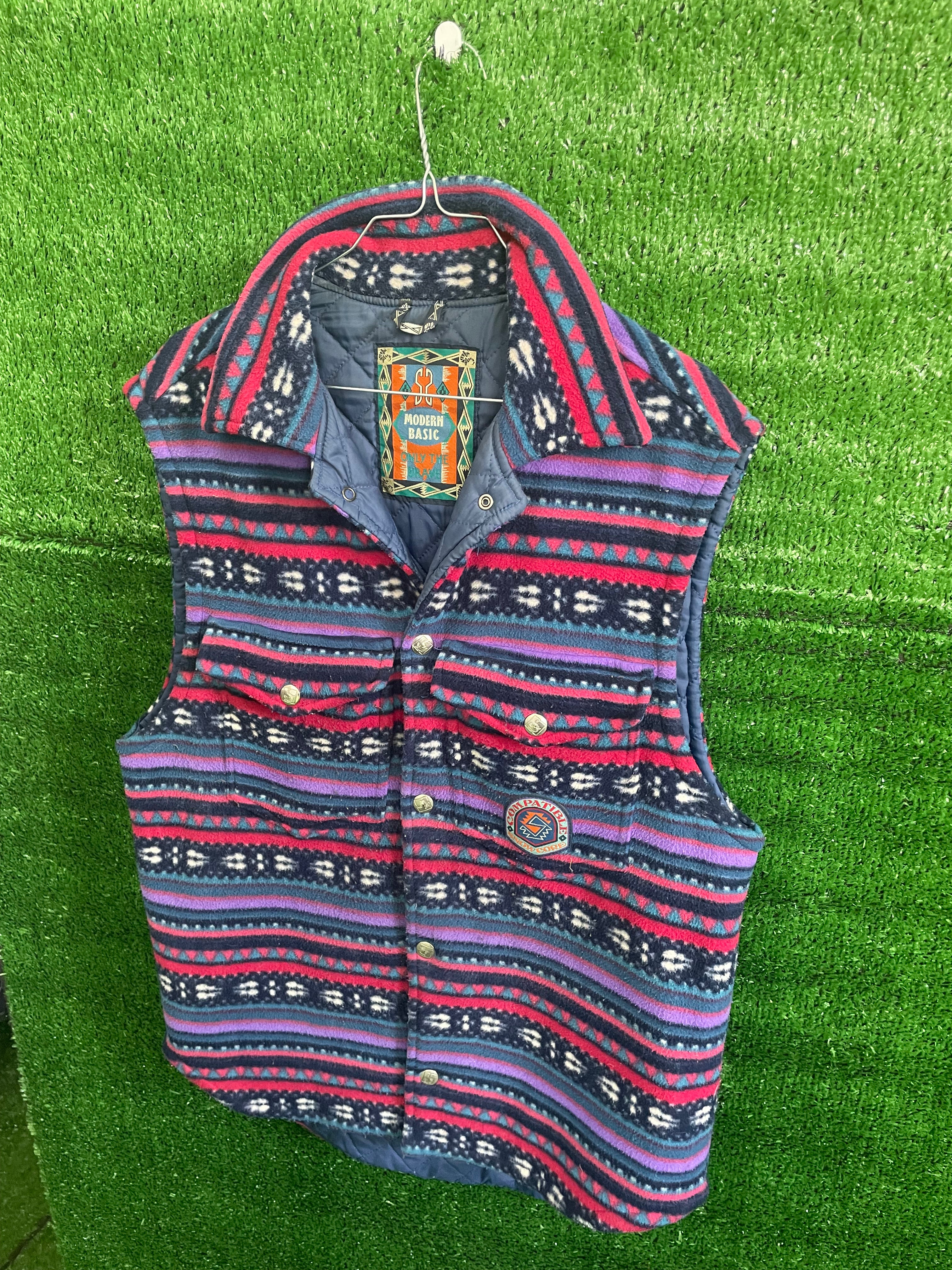 #004 Gilet smanicato vintage in pile Modern Basic
