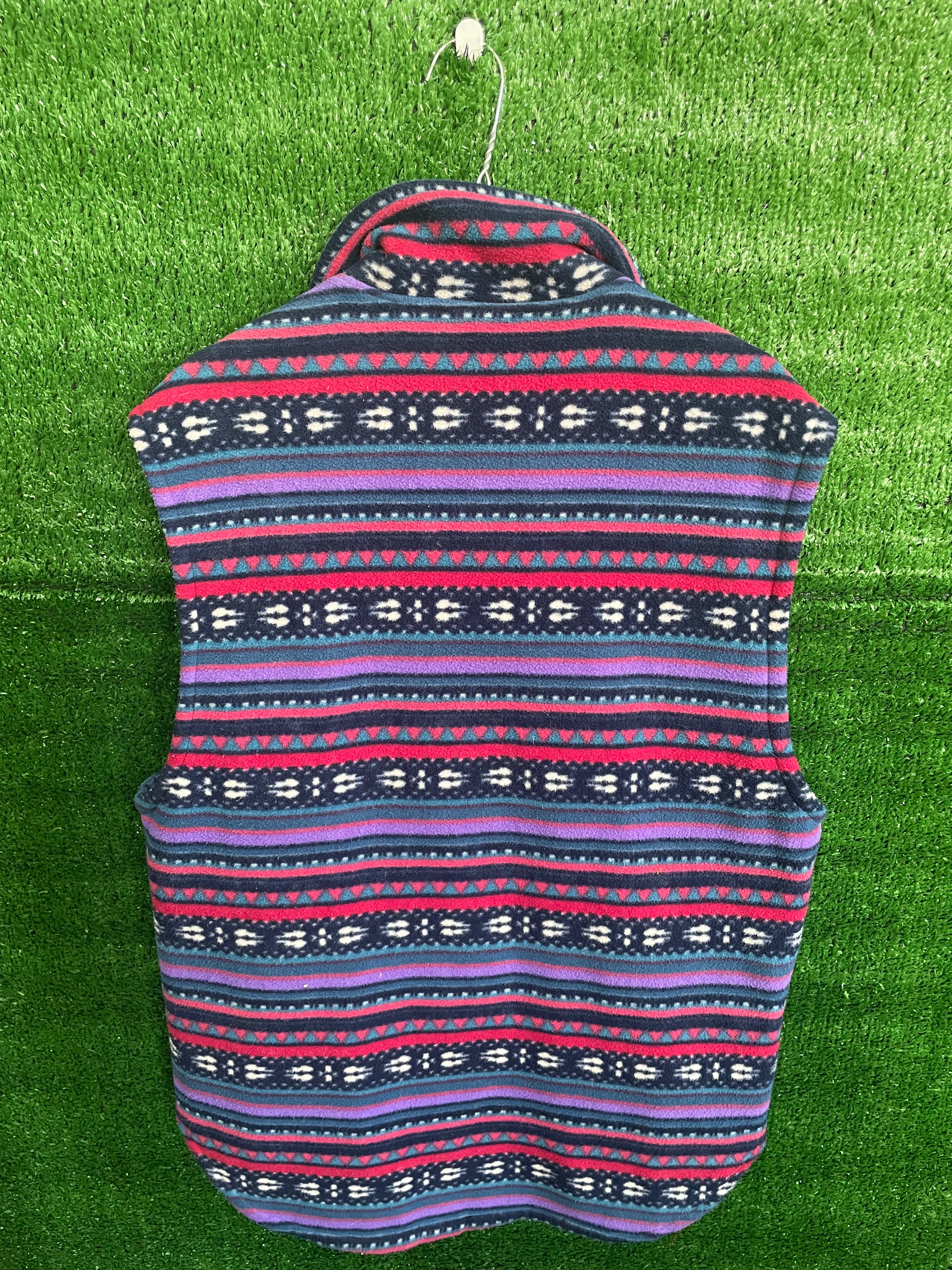 #004 Gilet smanicato vintage in pile Modern Basic